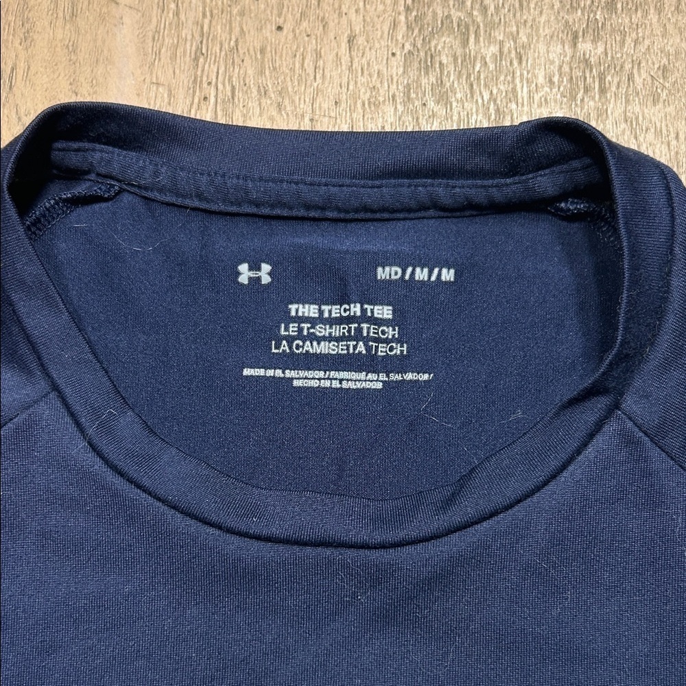 Notre Dame Under Armour Men's Navy and Gold Hockey Tee - Picture 3 of 6